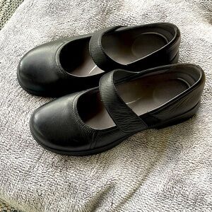 Dansko Mary Janes. Black, Size 40.